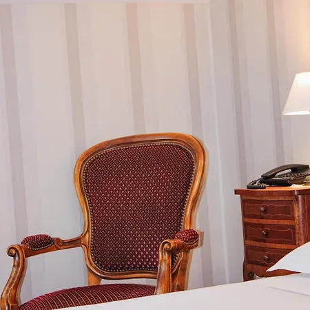 La Fleurie 4* Beaune (Cote d'Or)