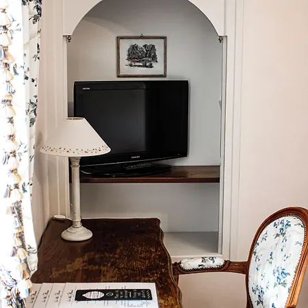 La Fleurie Hotel 4*